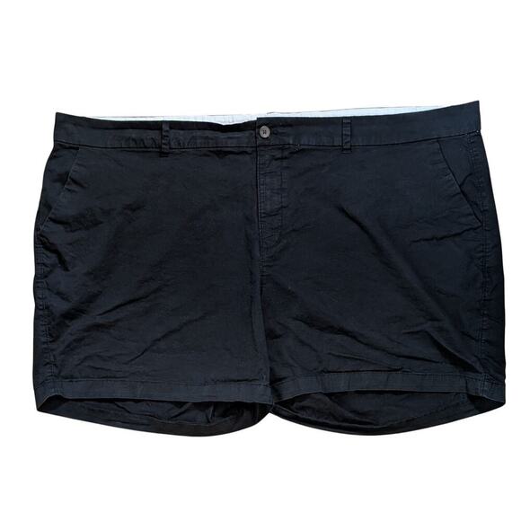 Old Navy Women's Plus Stretch Black Shorts Flat Front Pockets Size 28 - Picture 1 of 9